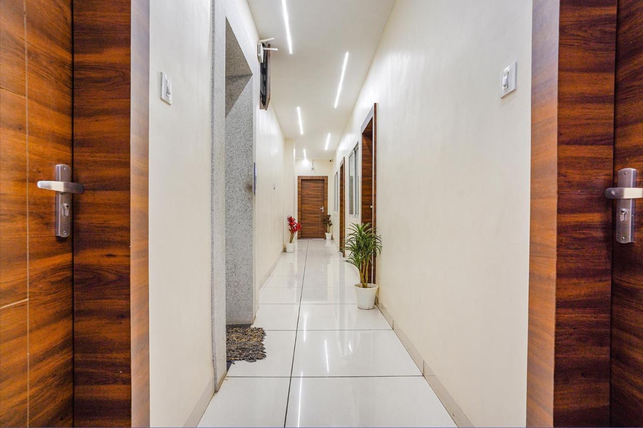 Fabhotel Sukh Vilas 印多尔 外观 照片