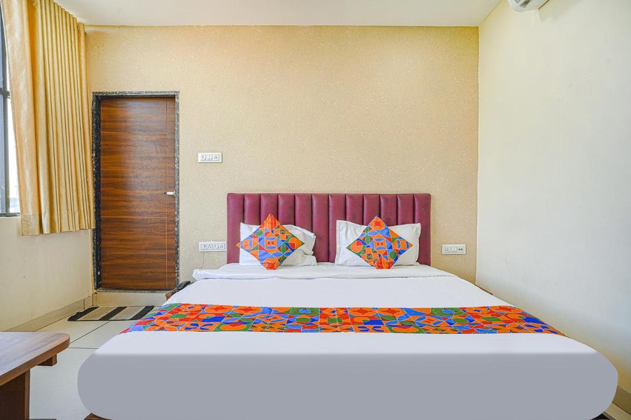 Fabhotel Sukh Vilas 印多尔 外观 照片