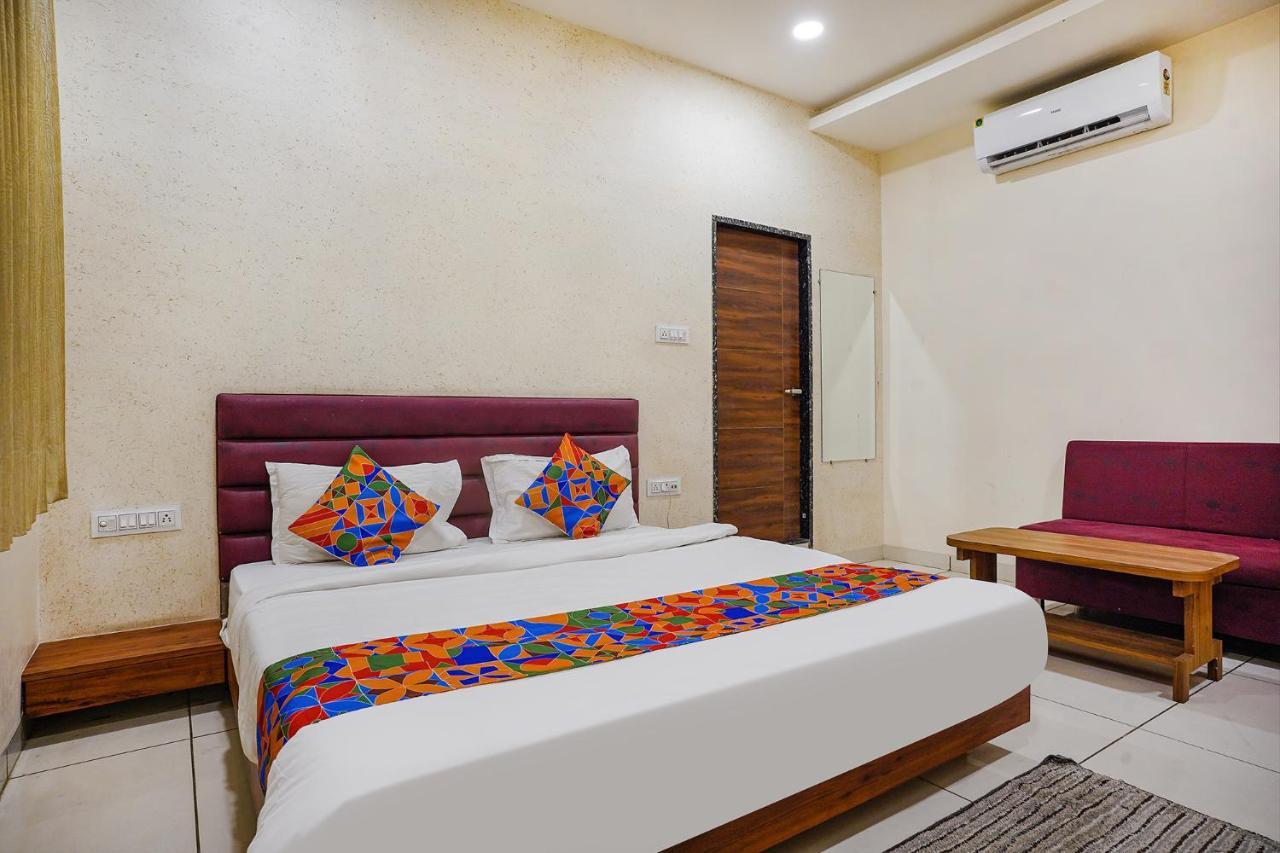Fabhotel Sukh Vilas 印多尔 外观 照片